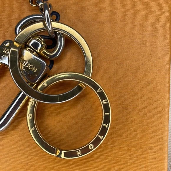 Authentic Louis Vuitton into the flower ltd. edition keychain box dust bag & COA - Picture 7 of 10